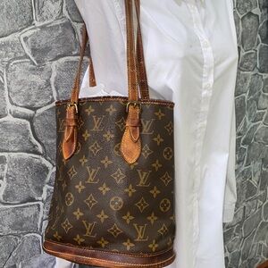 Authentic Louis Vuitton Brown Monogram Bucket Bag